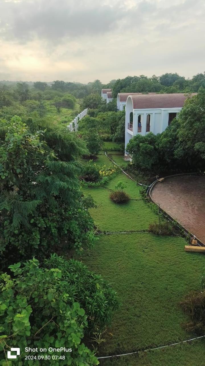 Le Casa Lion Resort A Premium Resort In Sasan Gir Exterior photo